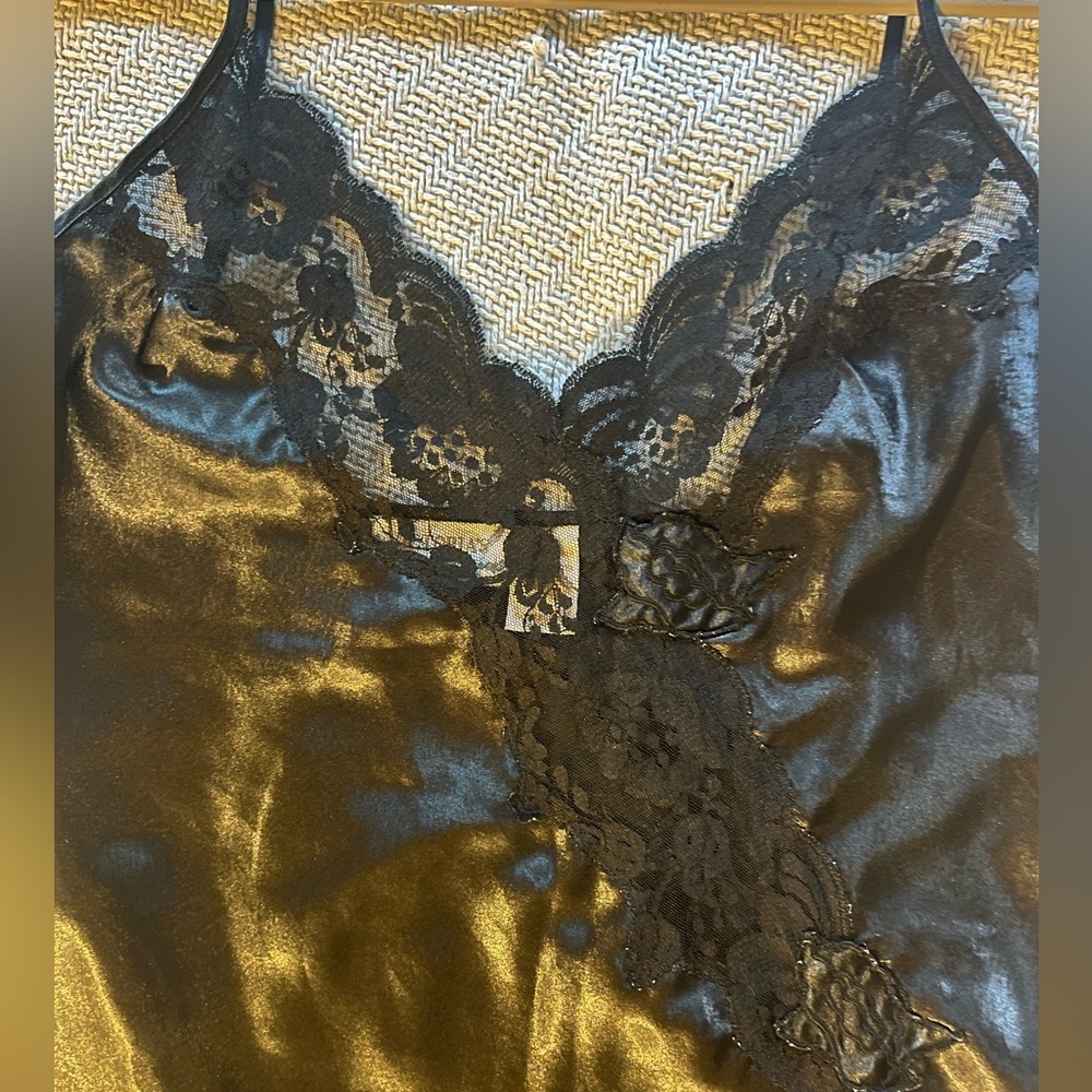 Vintage Victoria’s Secret Slip (gold label)